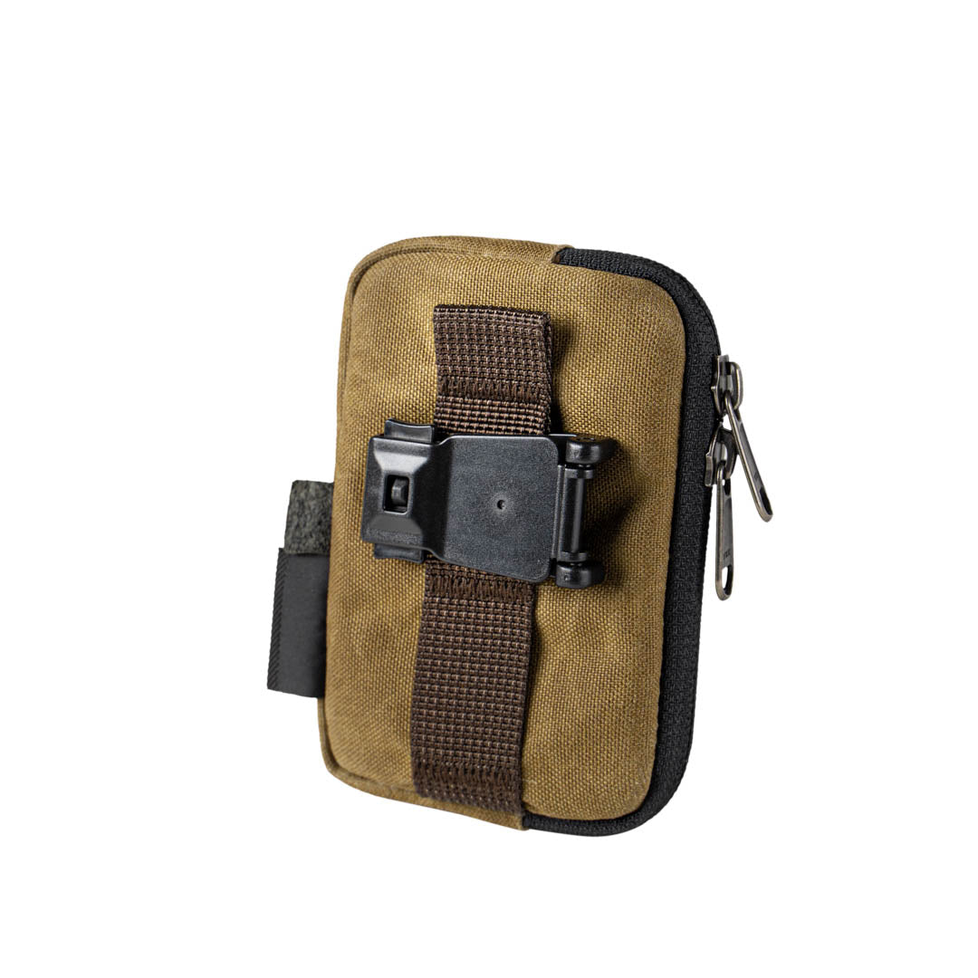 Wotancraft coin pouch rear with clip-on mount