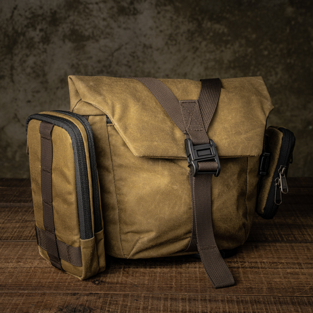 Wotancraft Pilot 3.5L khaki bag with two side pouches