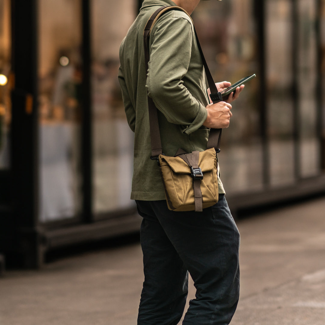 WOTANCRAFT Travel Camera Bag "PILOT" 2L, KHAKI BROWN