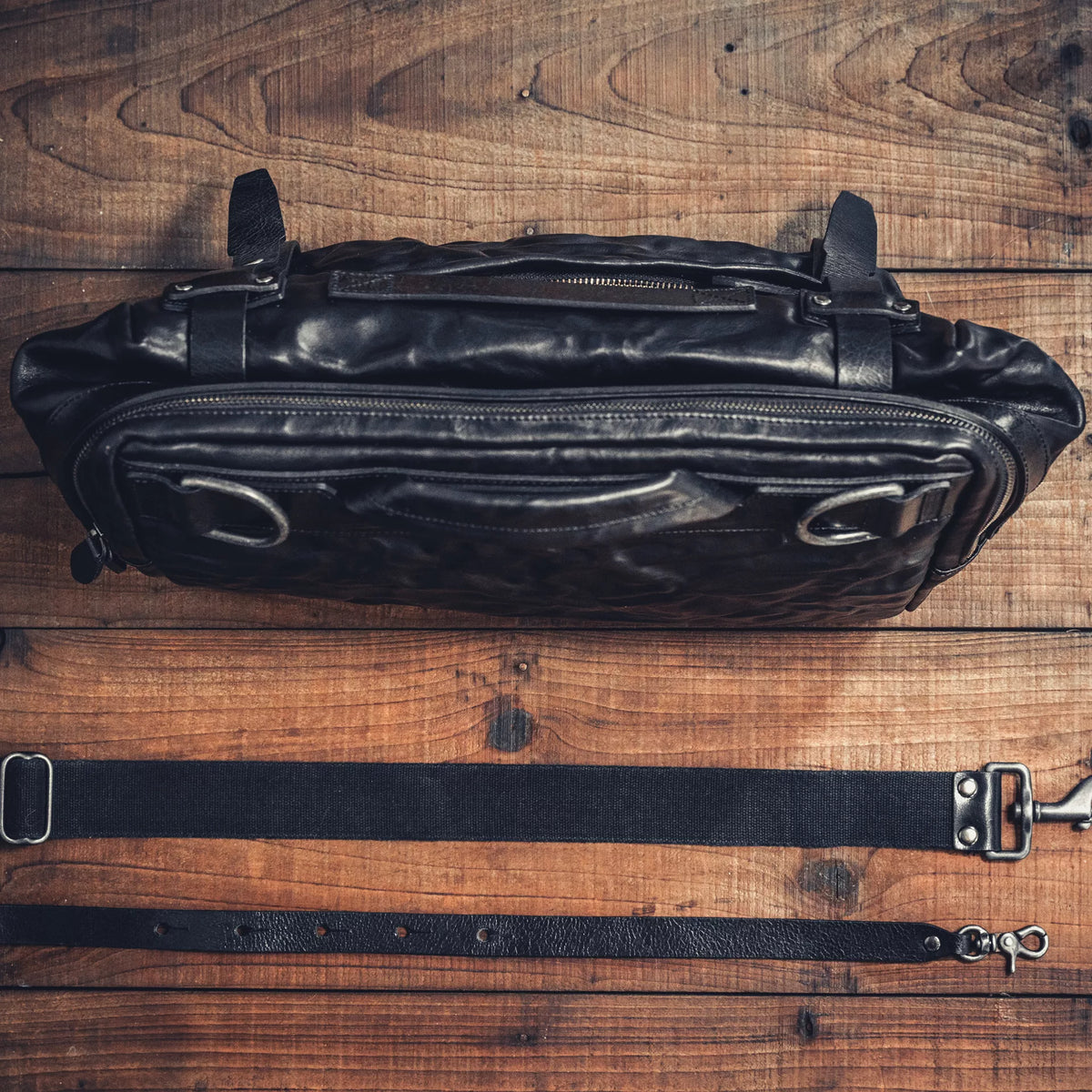 SALE ! WOTANCRAFT Full Leather Sling Bag "NIGHT RIDER" 9.5L, BLACK