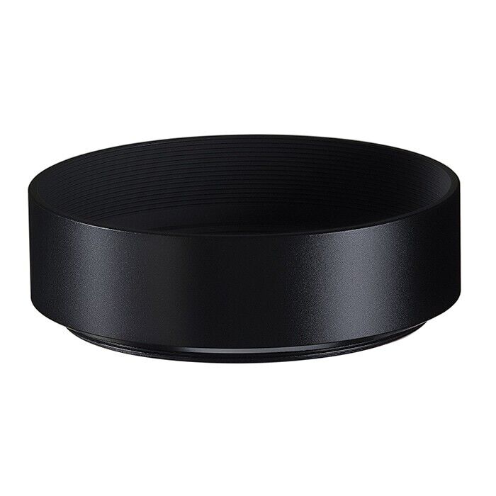 Voigtlander round metal lens hood for the Nokton 75mm f/1.5