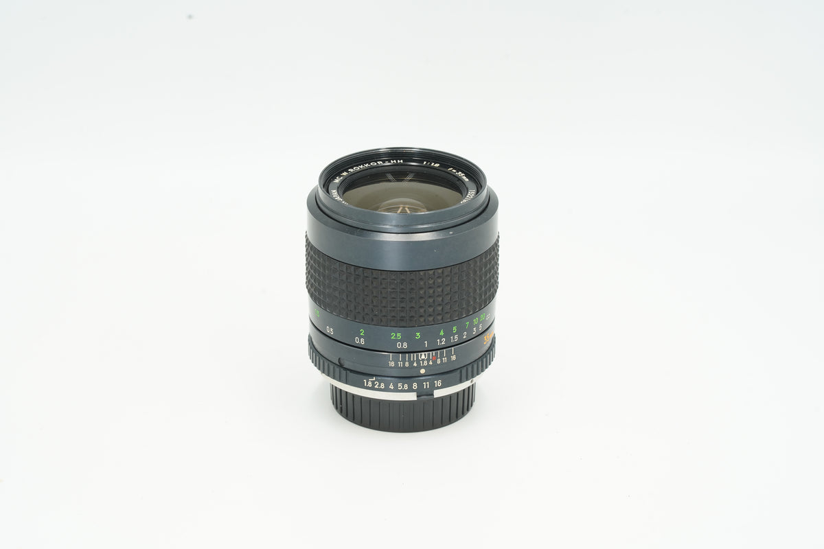 Minolta 35mm lens, side view with focus scale