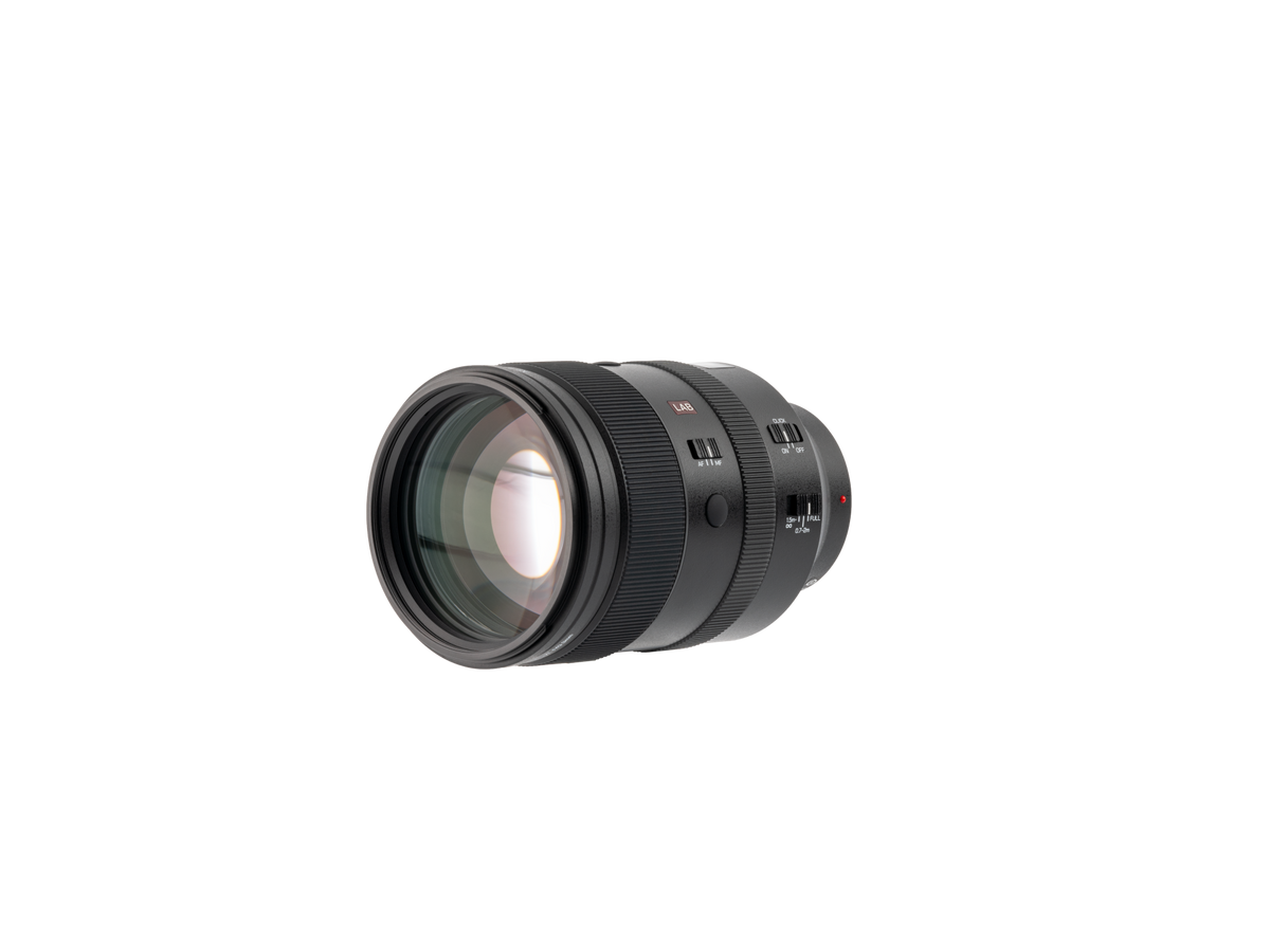 Viltrox LAB AF 135mm f/1.8 lens, angled view of the focus limiter and click switches