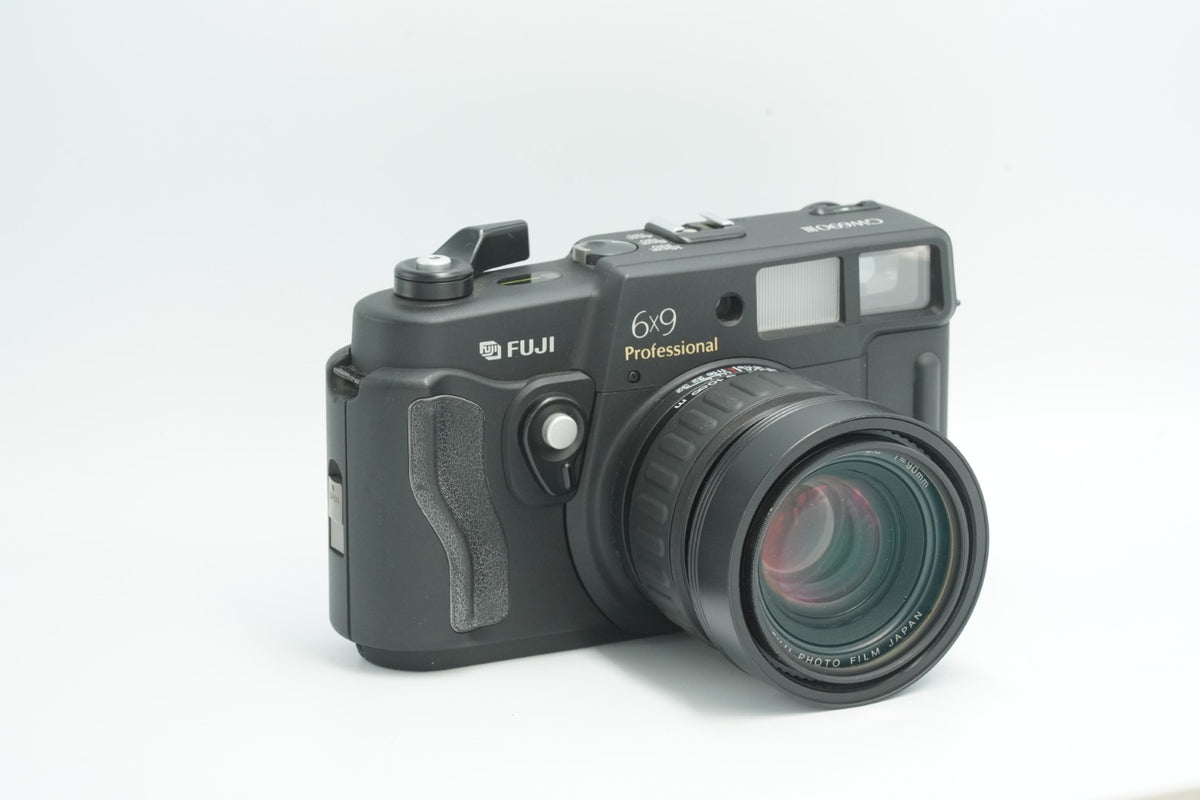 FUJIFILM GW690 III 6x9 Medium Format Panoramic Camera