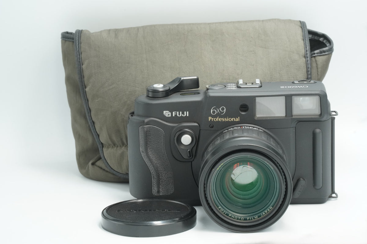 FUJIFILM GW690 III 6x9 Medium Format Panoramic Camera