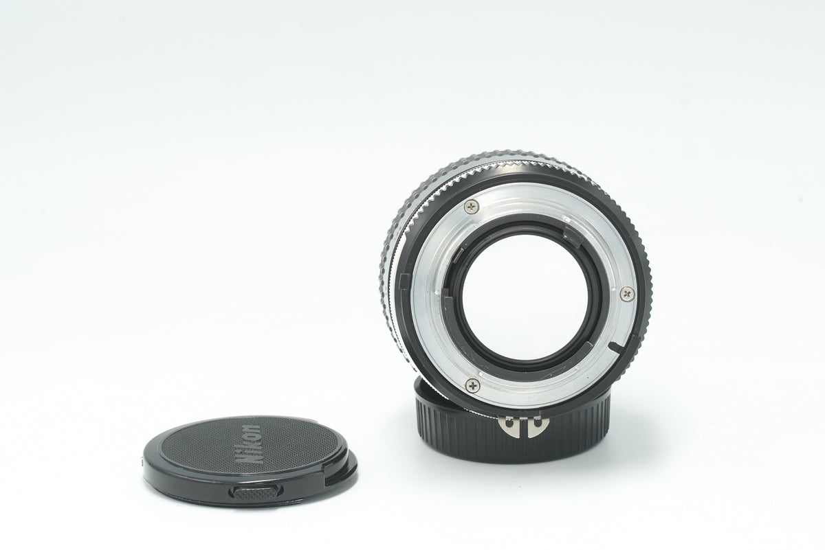 Nikon / Nikkor 35mm f1.4 Ai RARE super fast lens