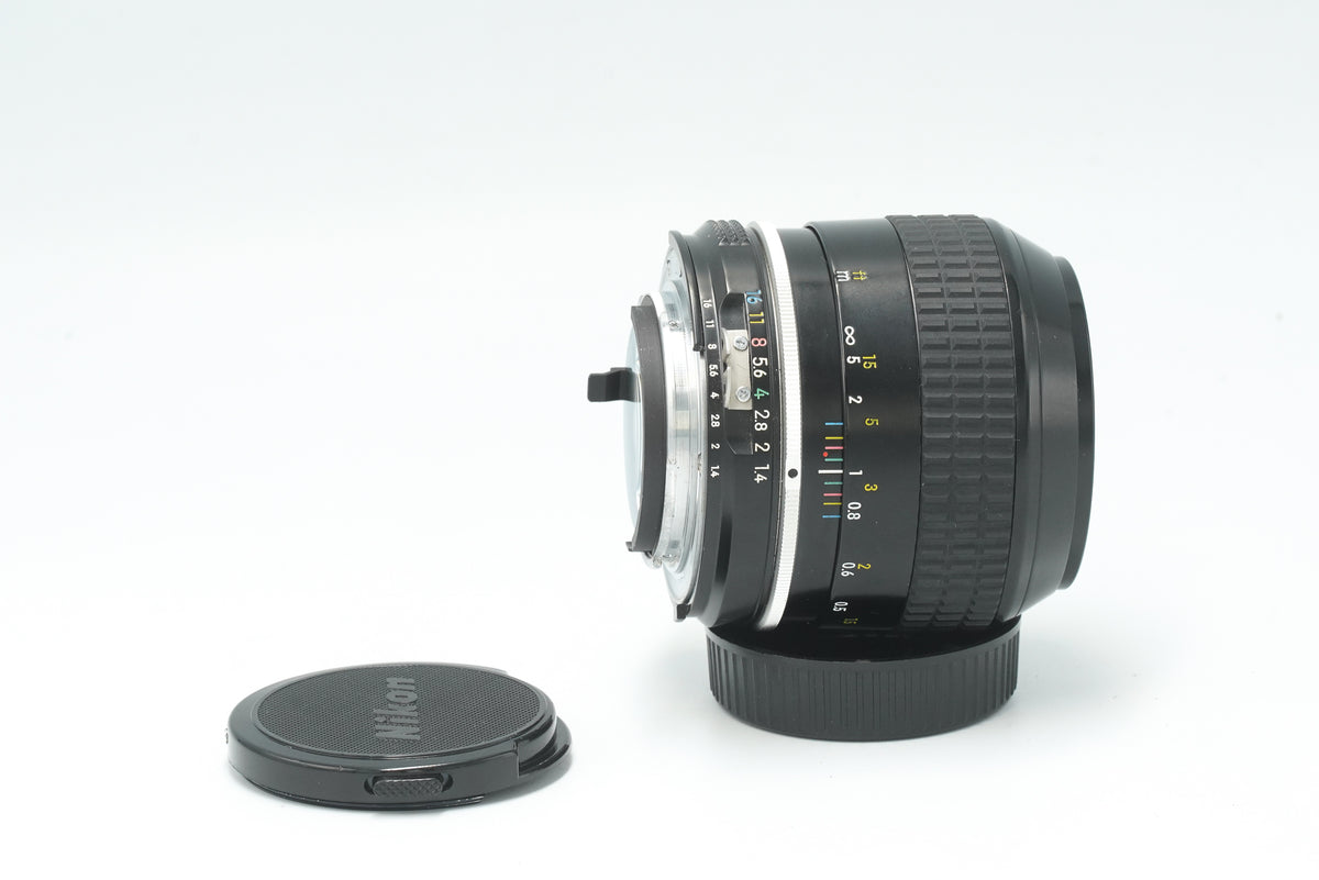 Nikon / Nikkor 35mm f1.4 Ai RARE super fast lens