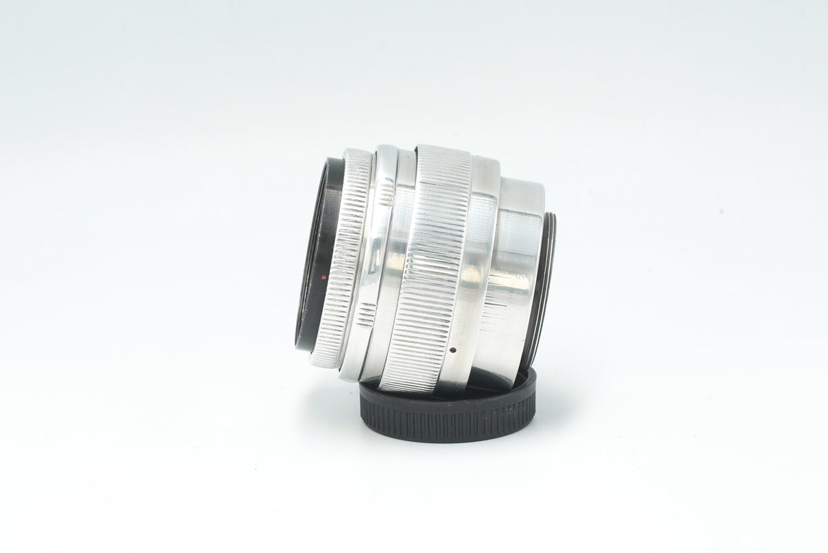 Jupiter-9 85mm f/2 silver, side view with focus ring