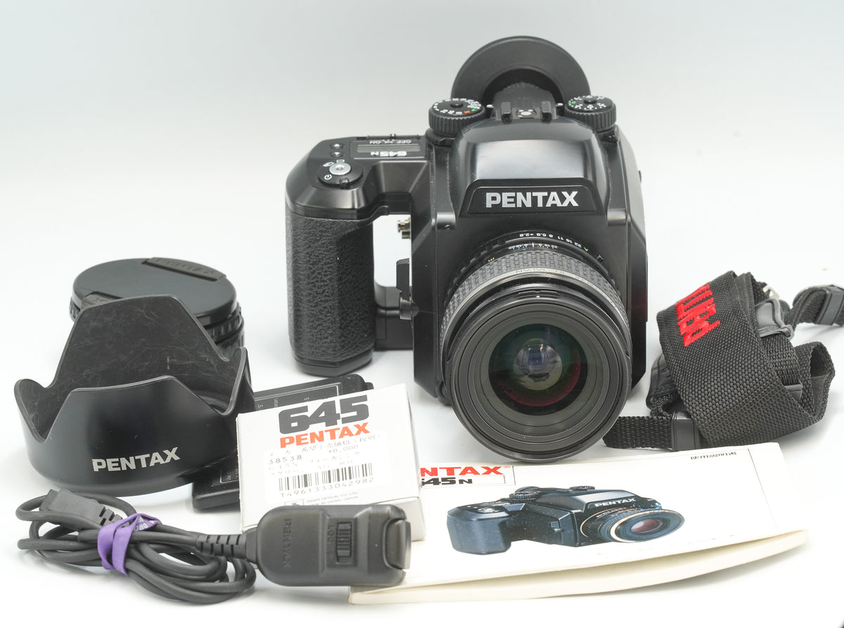 PENTAX 645N, FA45mm f2.8 lens & accessories, mint condition