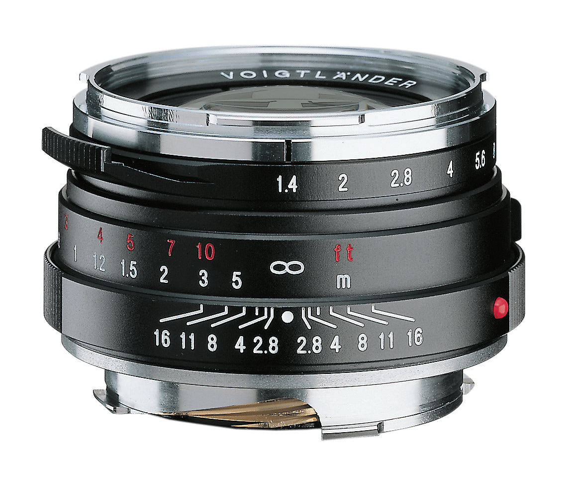 Voigtlander Nokton Classic 40mm f/1.4 MC lens for Leica M mount, black, side view with scales