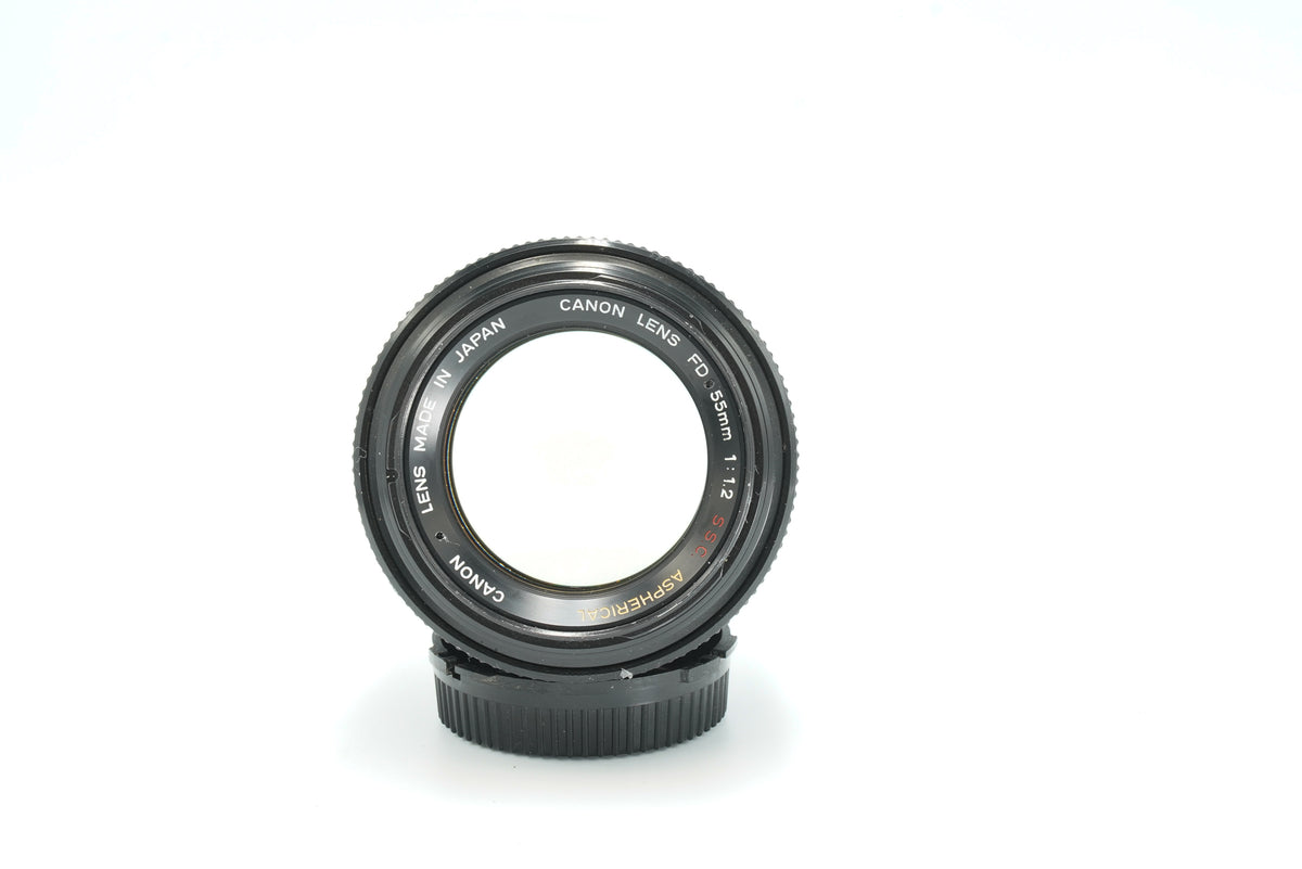 Canon FD 55mm f/1.2 S.S.C. Aspherical, front view of the lens name ring