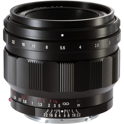 Voigtlander Nokton 40mm f/1.2 Sony E lens, side view with scales