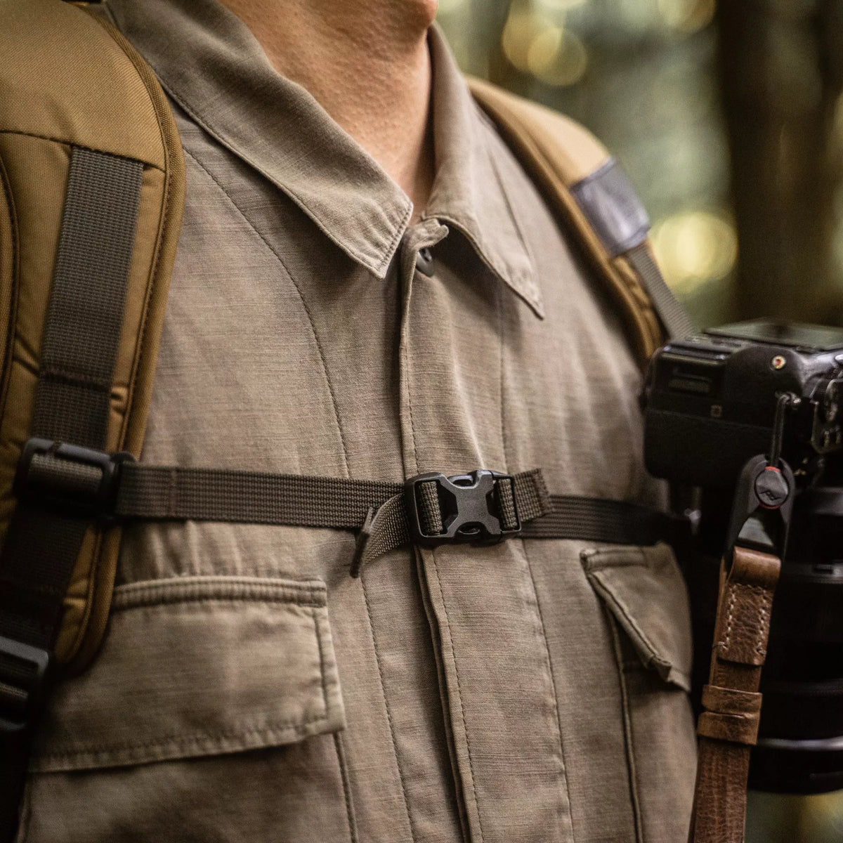 WOTANCRAFT Travel Camera Backpack "PILOT" 18L, KHAKI BROWN
