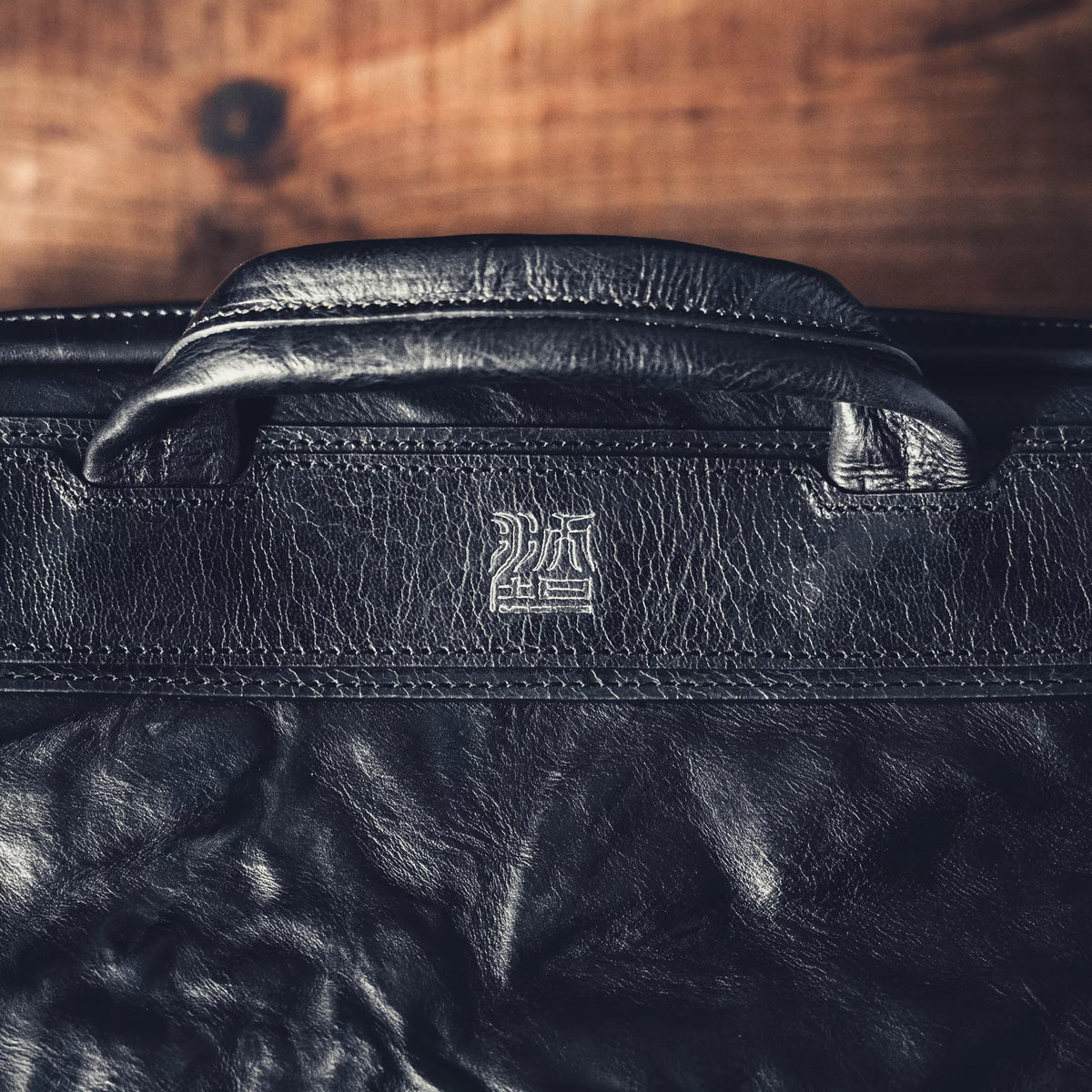 SALE ! WOTANCRAFT Full Leather Sling Bag "NIGHT RIDER" 9.5L, BLACK
