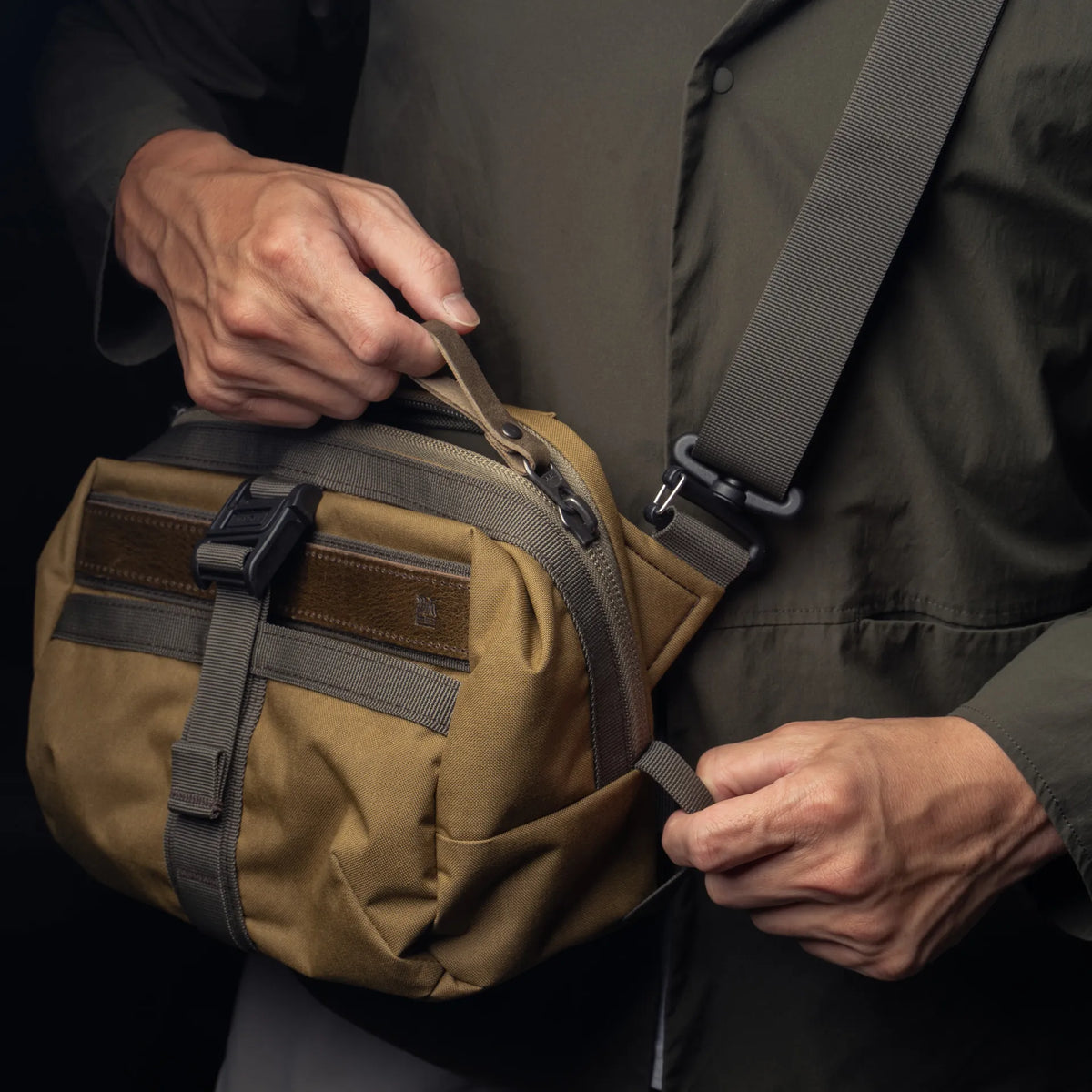 WOTANCRAFT Sling Bag "MINI RIDER" v2, 4.5L, Khaki Brown