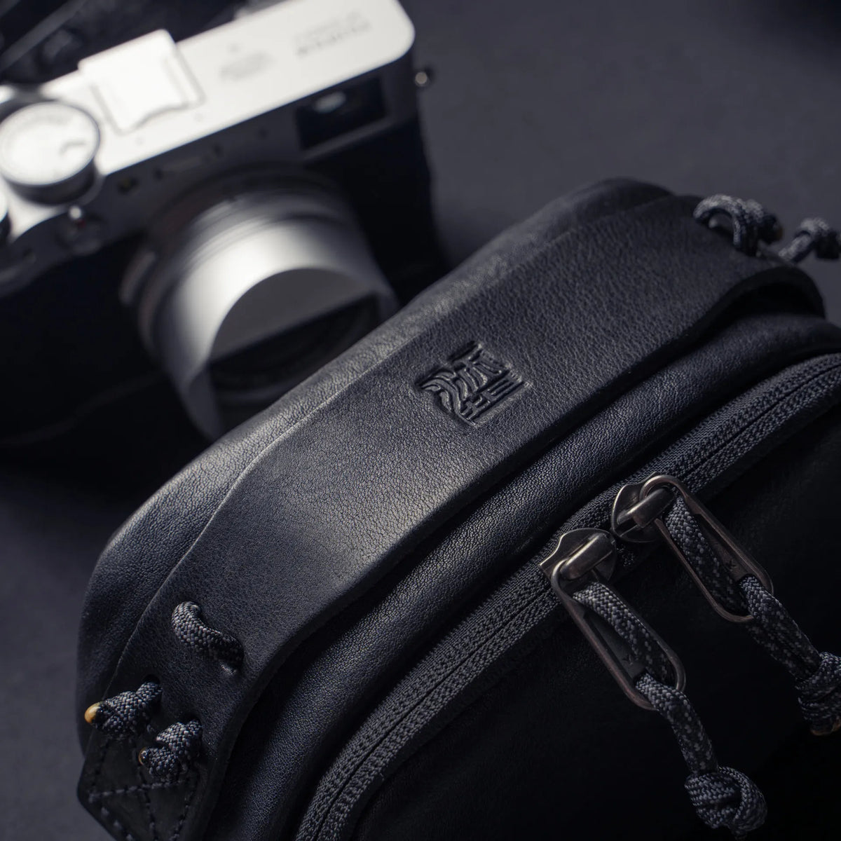 SALE ! WOTANCRAFT Portable Camera Pouch, BLACK LEATHER, Medium