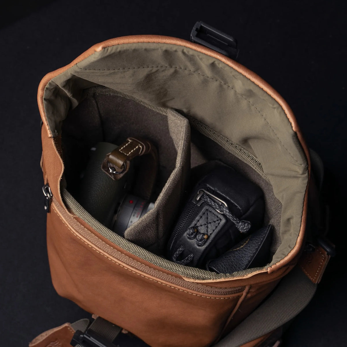 SALE ! WOTANCRAFT Travel Camera Bag "PILOT" 3.5L, FULL BROWN LEATHER