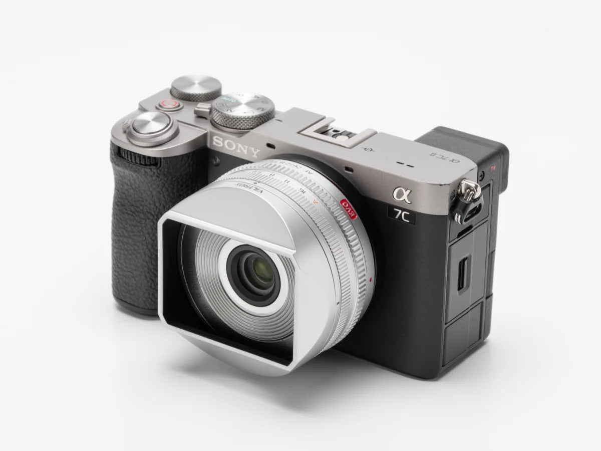 VILTROX AF 26mm f2.8 pancake, Sony E, Full Frame, Silver