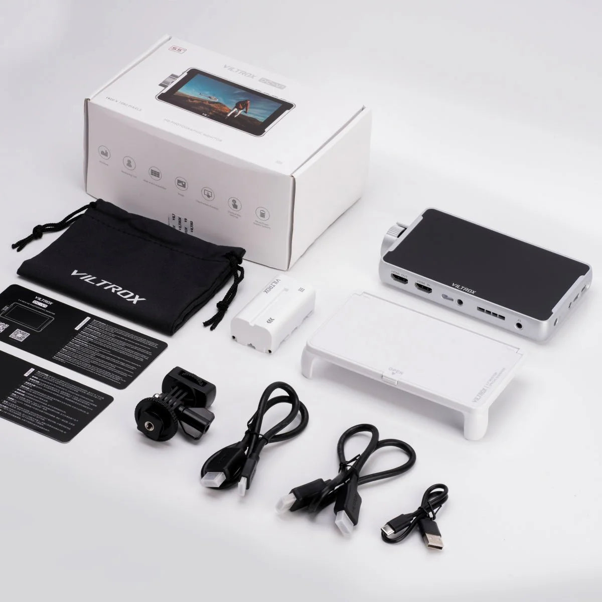 Viltrox DC-V1 white monitor kit: box, sunhood, battery, cables, mount and pouch