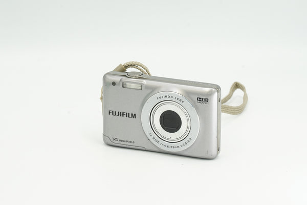 FUJIFILM JX500 14 MP Digital Camera, Silver