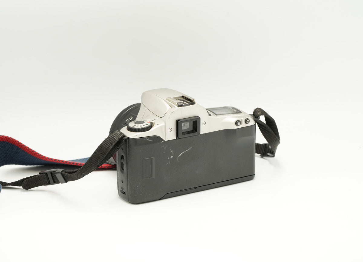 AUTOFOCUS COMPACT Canon EOS 300 film camera, silver