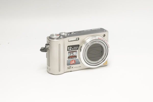 PANASONIC LUMIX DMC-TZ6 10MP with BOX