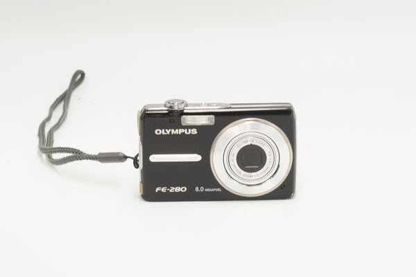 OLYMPUS FE280 - 8 MP CCD DIGITAL camera from 2007 !