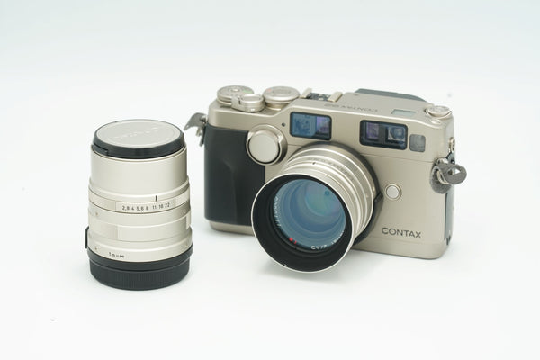 RARE ! MINT CONTAX G2 silver with 2 lenses