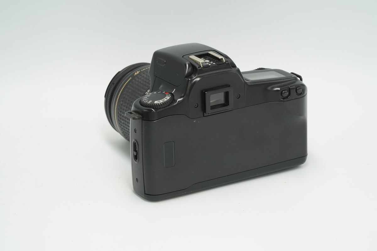 AUTOFOCUS Canon EOS 500 film camera