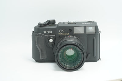 FUJIFILM GW690 III 6x9 Medium Format Panoramic Camera