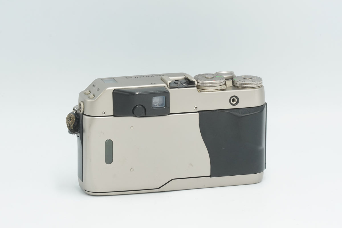 Contax G1 rangefinder camera, rear view with viewfinder