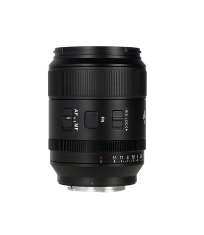 Sirui Aurora 35mm f/1.4 lens, side view of the AF/MF switch and aperture ring