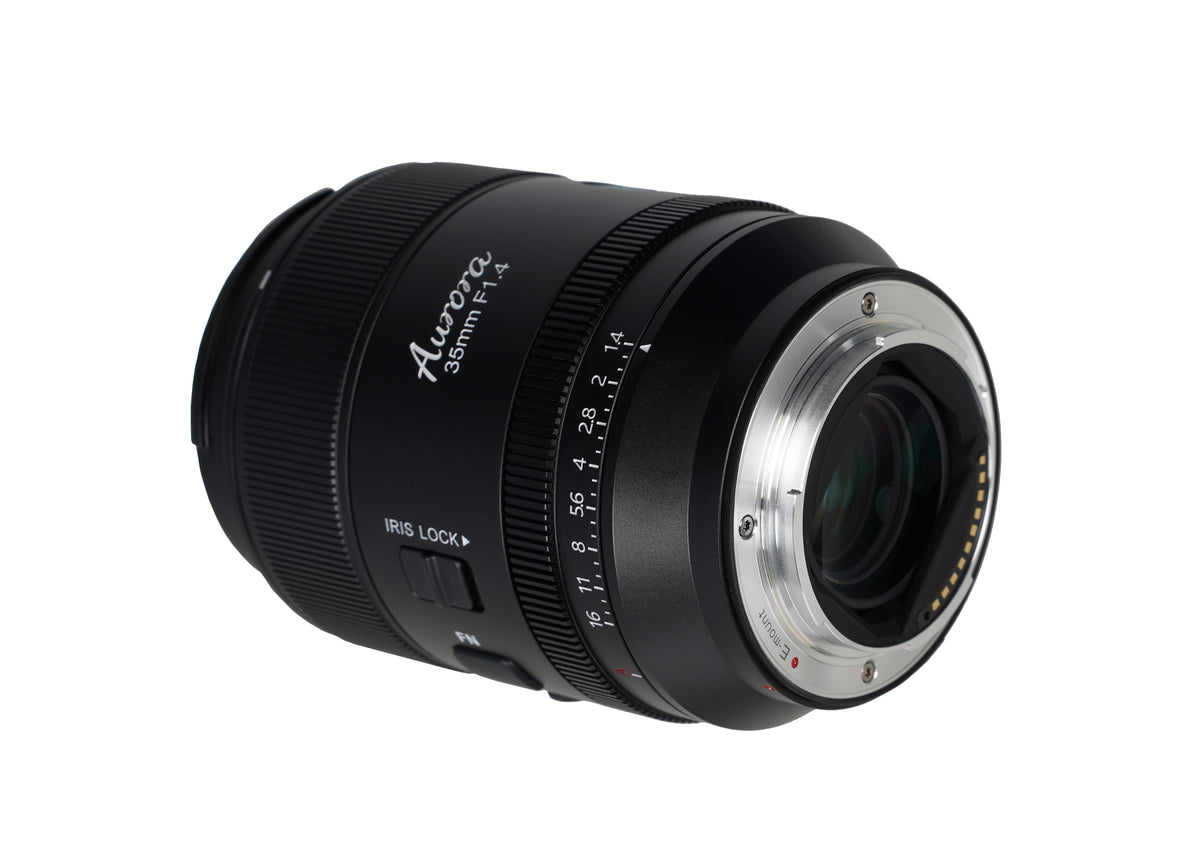 Sirui Aurora AF 35mm f/1.4 lens, rear view with mount contacts