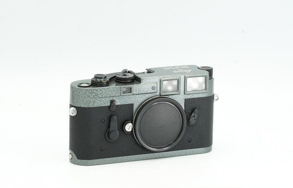 SPECIAL OFFER - Leica M3 Single Stroke body, NEW HAMMERTONE PAINT
