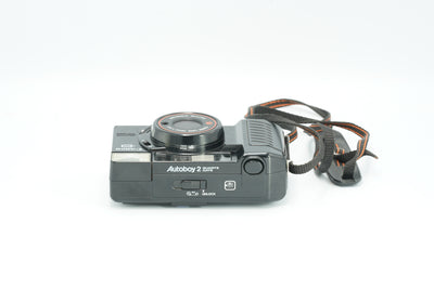 Canon Autoboy 2 Quartz Date, top view with shutter and controls
