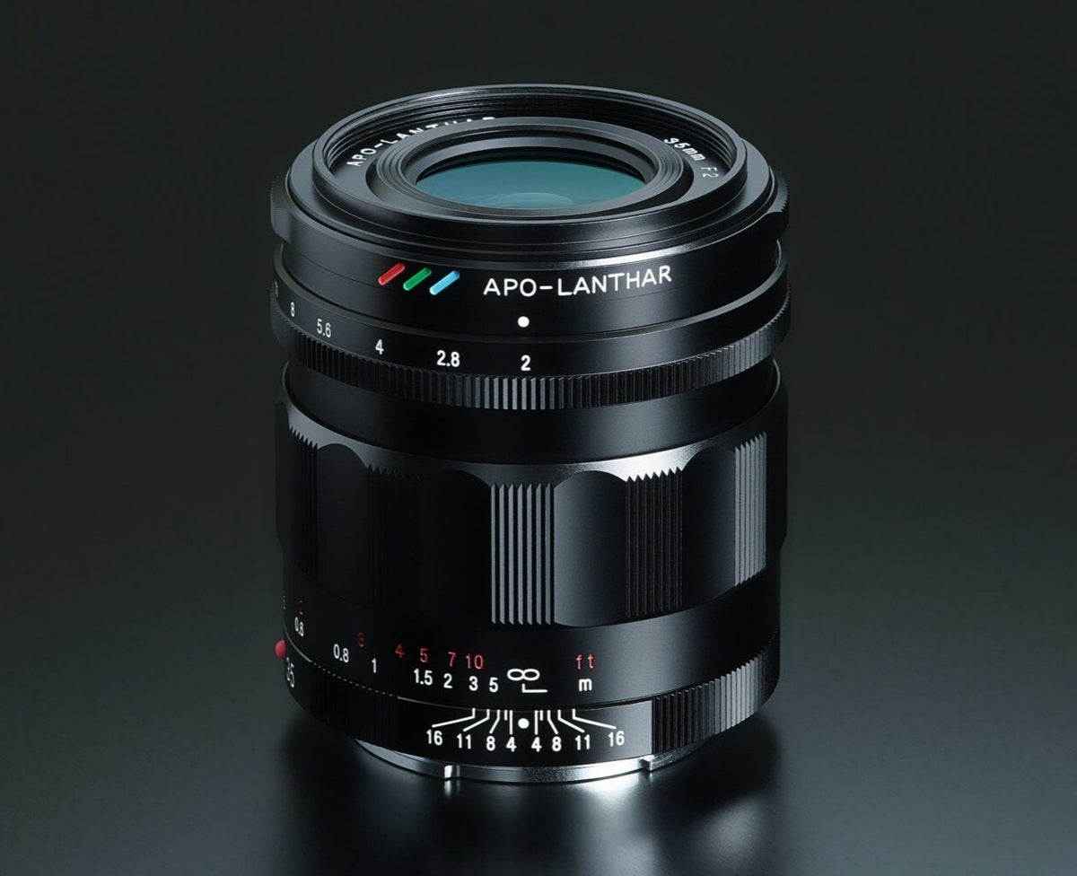 Voigtlander APO-Lanthar 35mm f/2 Aspherical lens for Sony E, black, angled view