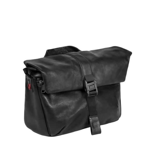 Wotancraft Pilot 7L full leather camera messenger bag in black, front view