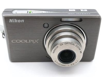 NIKON COOLPIX S500 7MP CCD DIGITAL camera, brushed grey