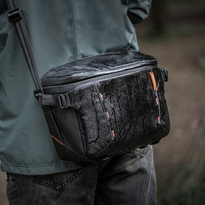 OneMo Sling lifestyle