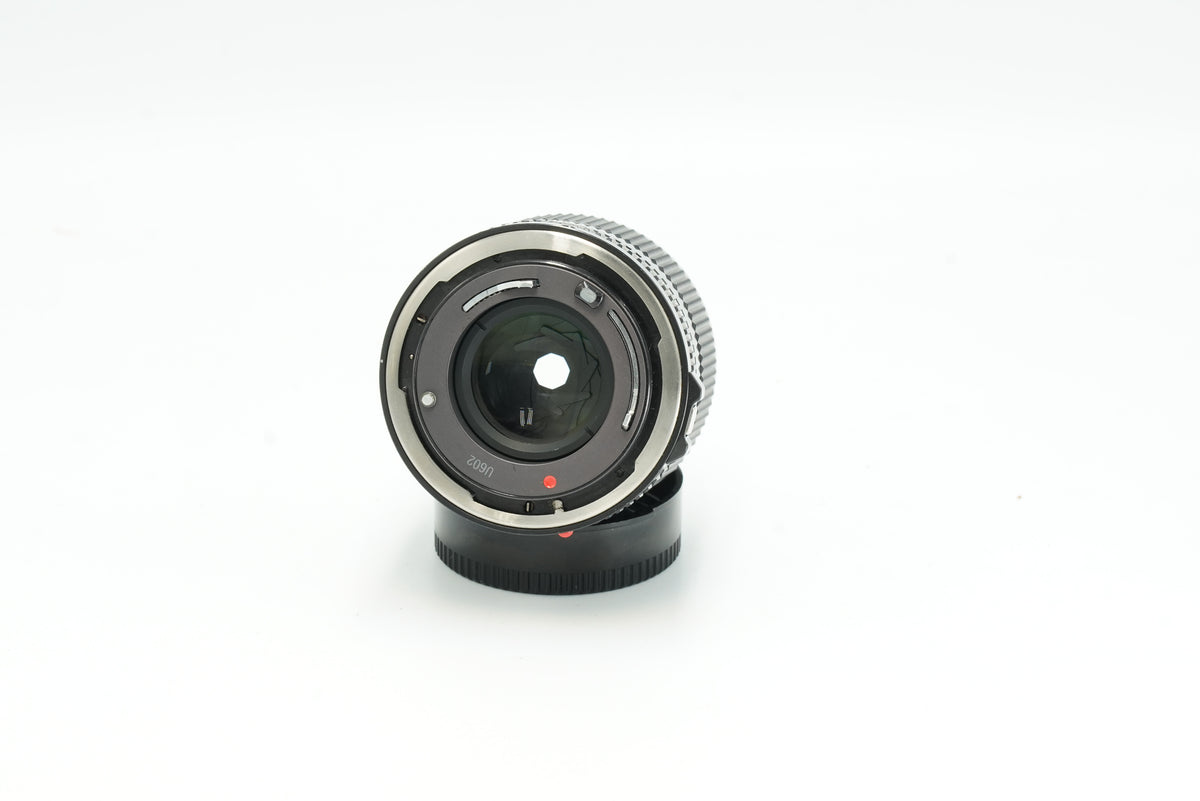Canon nFD 85mm f/1.8, rear view of the FD mount