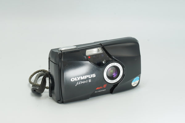 Olympus Mju-II fixed 35mm f2.8 - RARE BLACK version POINT & SHOOT