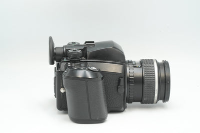PENTAX 645N, FA45mm f2.8 lens & accessories, mint condition
