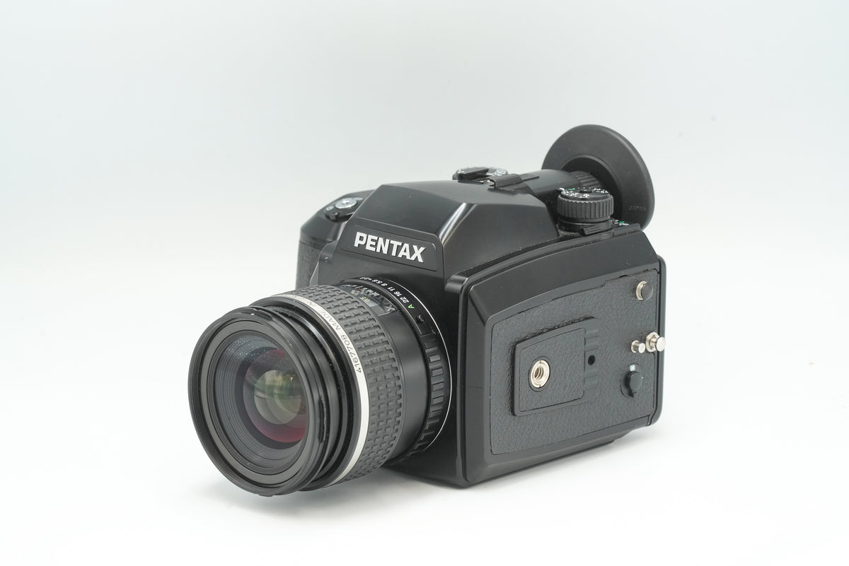 PENTAX 645N, FA45mm f2.8 lens & accessories, mint condition