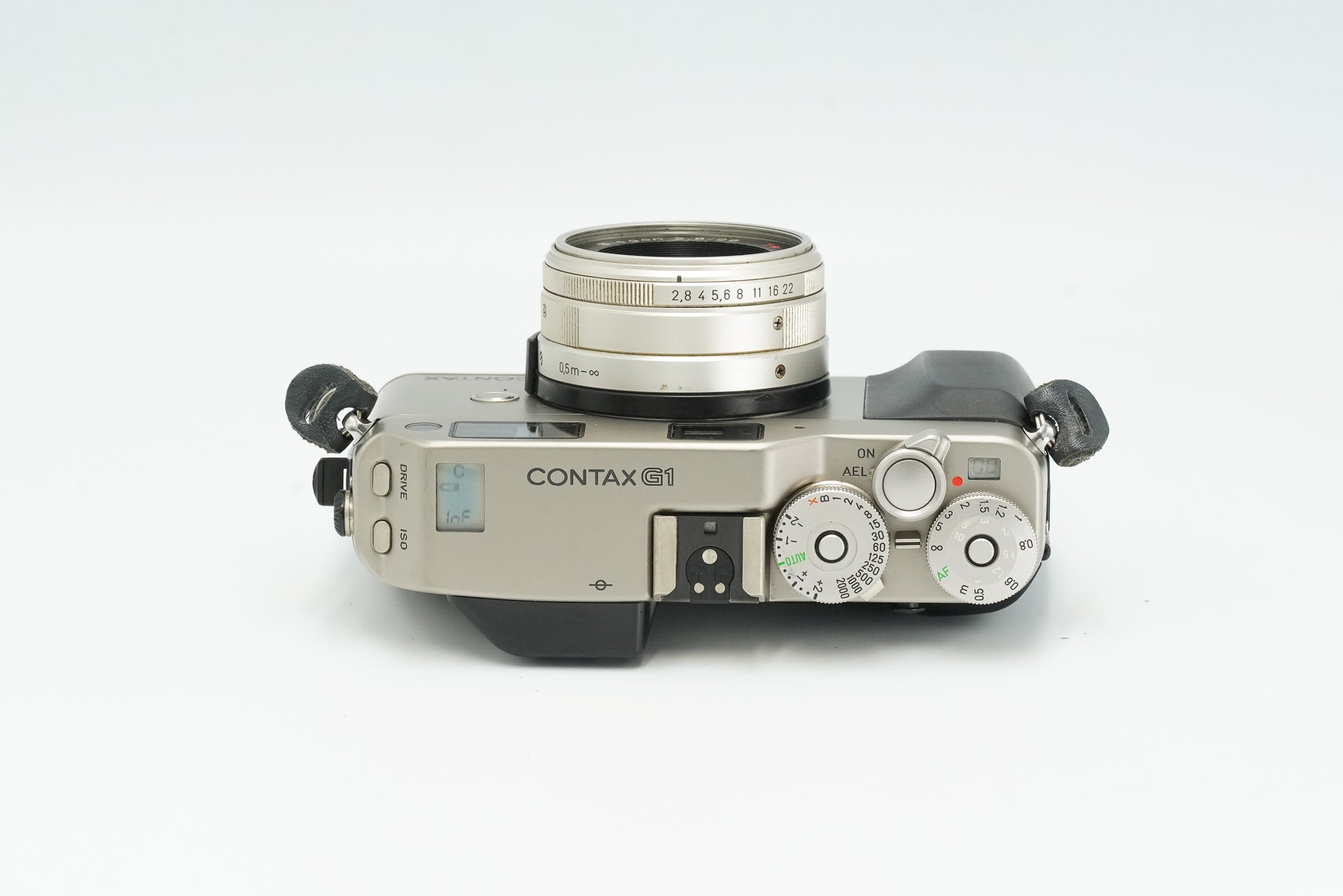 CONTAX G1, silver with 28mm Boigon lens, hood and case