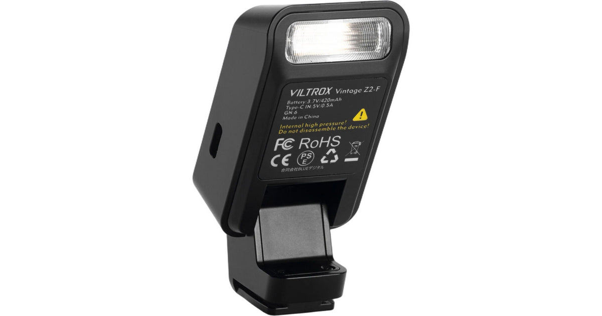 Viltrox Z2 mini TTL flash, front view with flash window and hot shoe