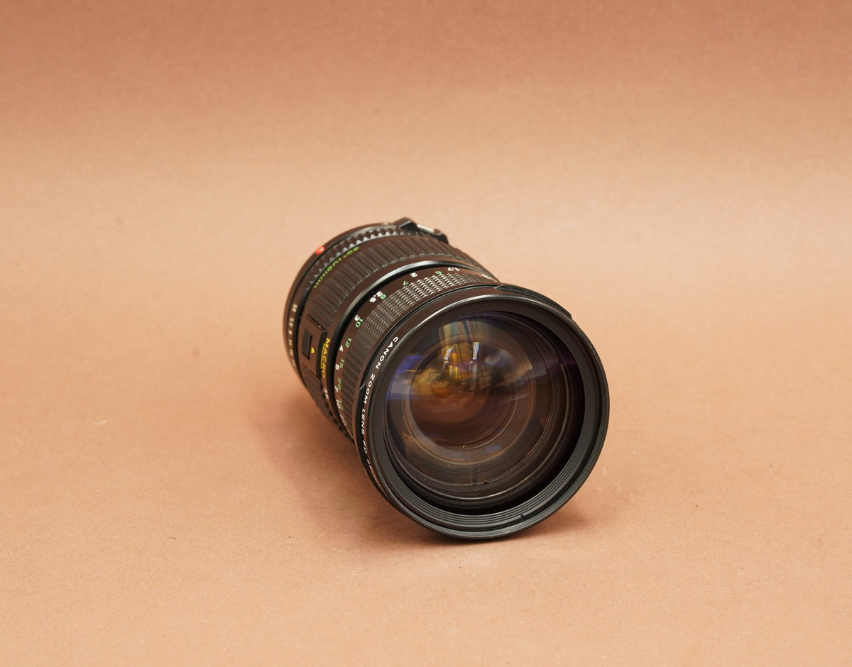 Canon FD 35-105mm f/3.5 zoom, front element close-up