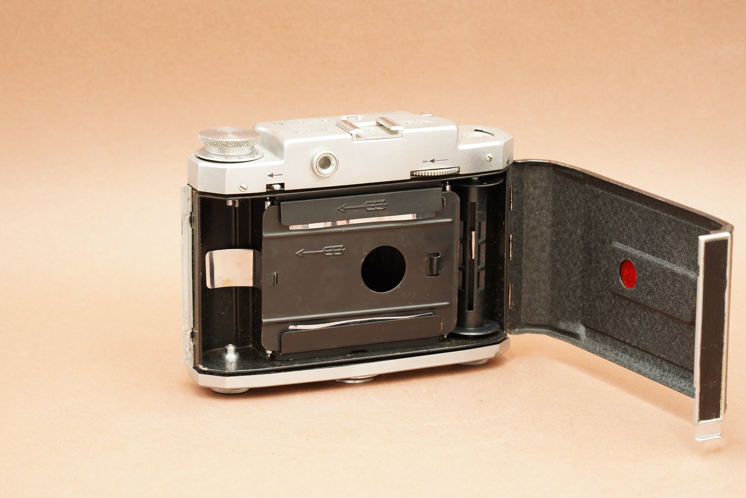 30% OFF ! - Mamiya 6 collapsible medium format rangefinder