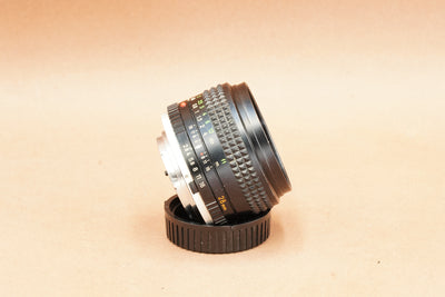 Minolta MC W.Rokkor 28mm f/2.8, side profile with aperture ring
