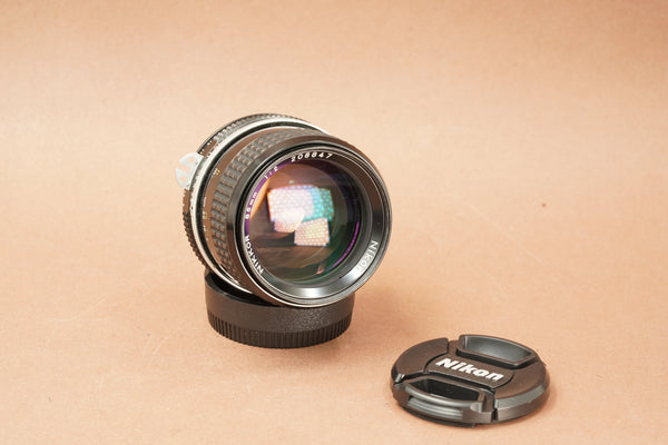 Nikon / Nikkor 85mm f2.0