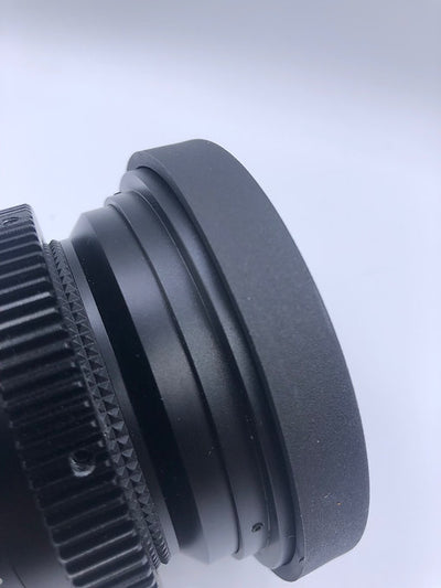 SIMMOD 80mm front cine cap, side close-up on a lens with focus gear